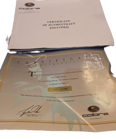 Cobra certificate of authenticity, numbered 1692 of 1997.